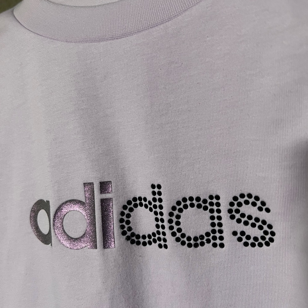 Adidas Purple Lavender Graphic Tee 
Women’s 1X (NWT), L (LIKE NEW NO TAG)